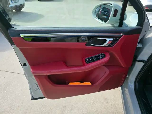 Porsche po čistení, fotka 14