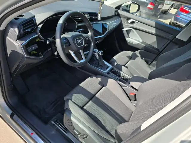 Audi Q3 po čistení, fotka 10