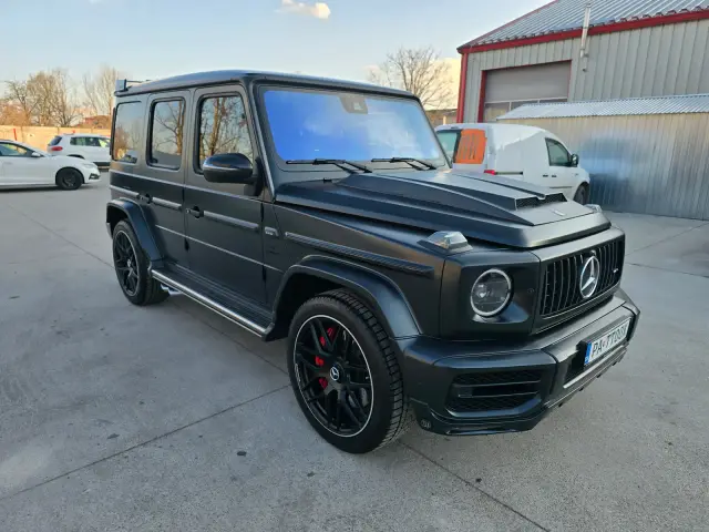 Mercedes Brabus po čistení, fotka 2