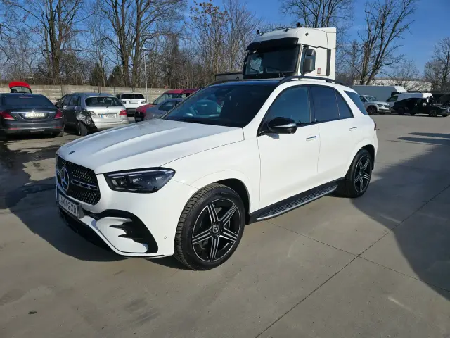 Mercedes GLE po čistení