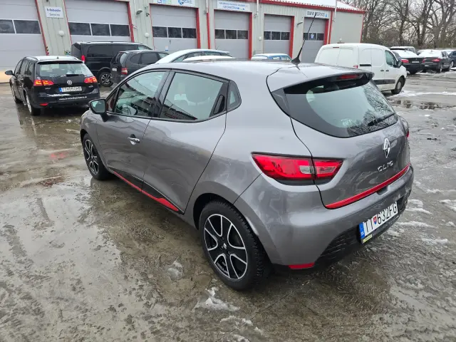 Renault Clio po čistení, fotka 7