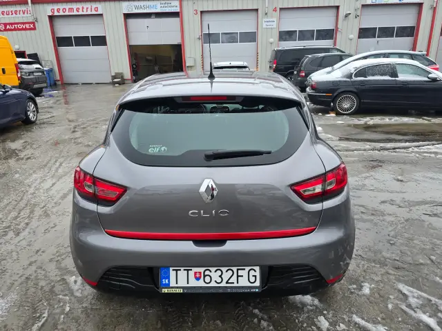 Renault Clio po čistení, fotka 8