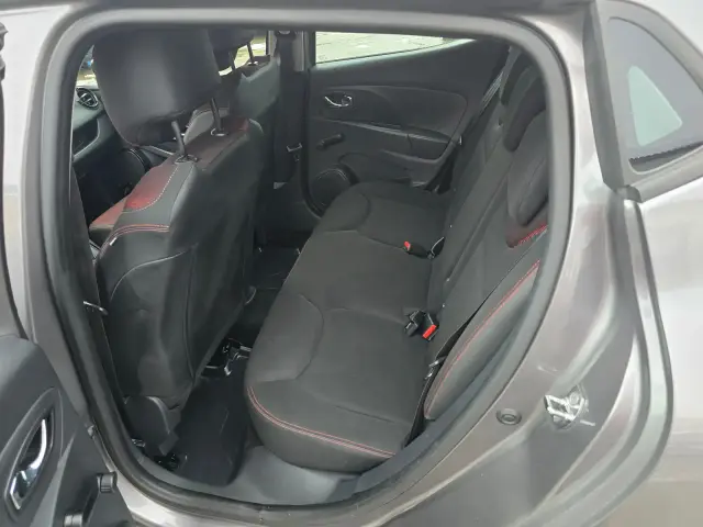 Renault Clio po čistení, fotka 15