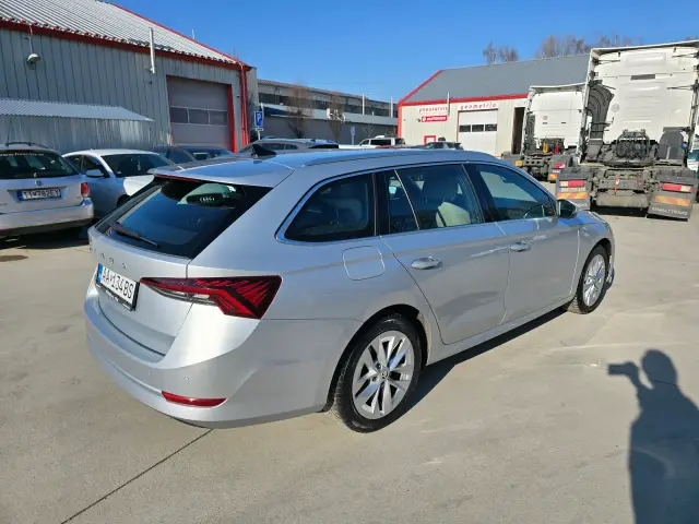 Škoda Octavia po čistení, fotka 6