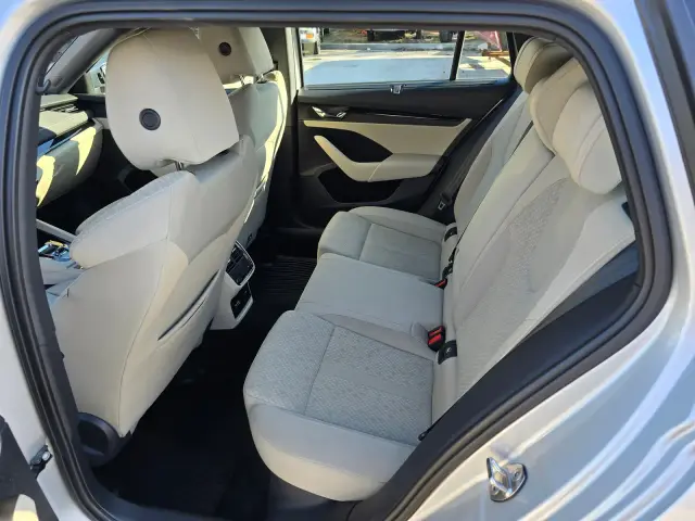 Škoda Octavia po čistení, fotka 18