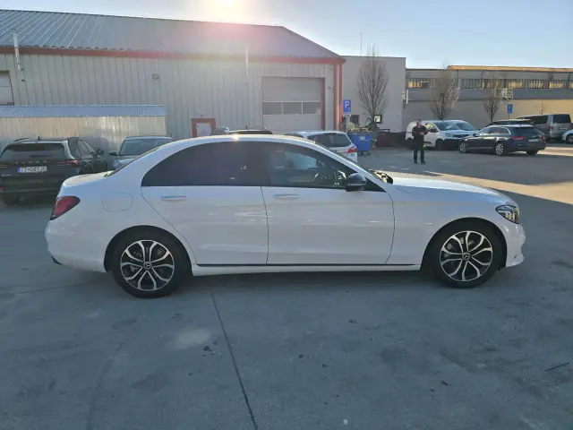 Mercedes C220 po čistení, fotka 5