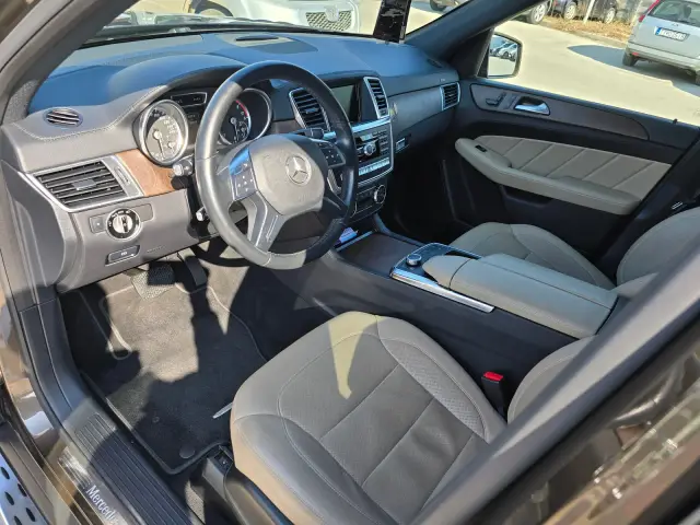 Mercedes GLE po čistení, fotka 11